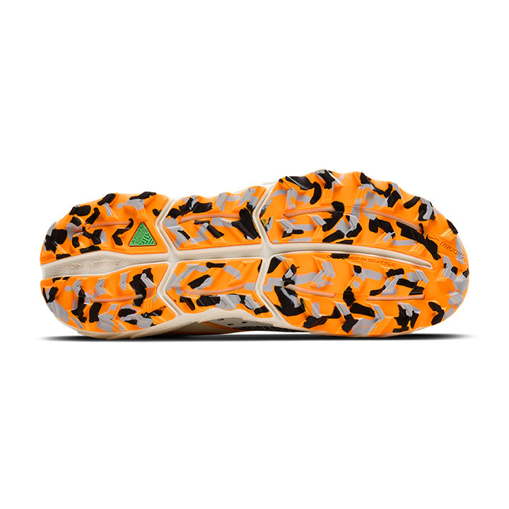 Men's Sample Cascadia 18::Black/Blue Wash/Orange