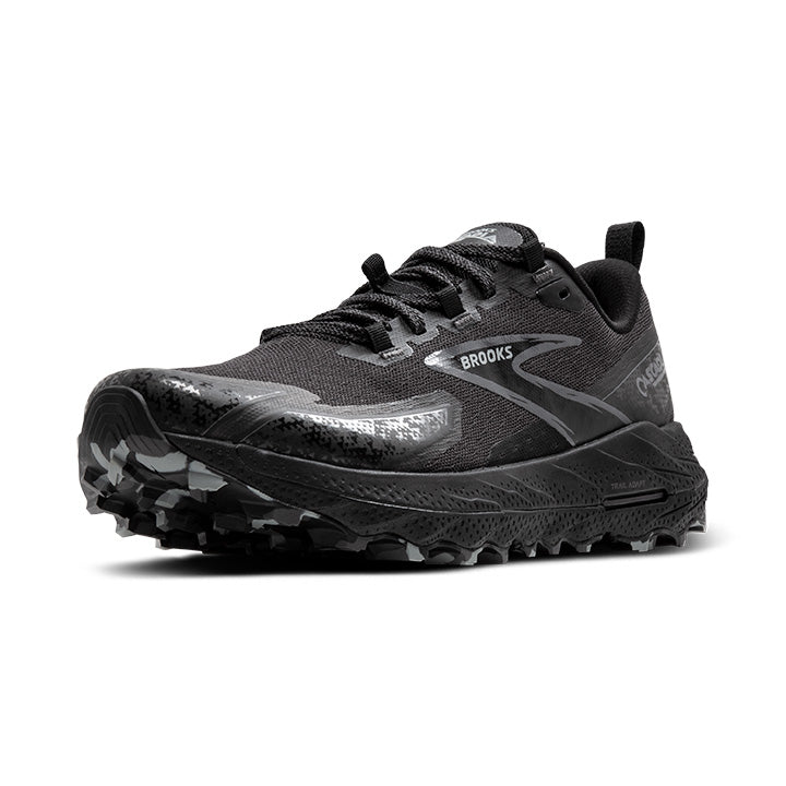 Women's Sample Cascadia 18::Black/Blackened Pearl/Grey