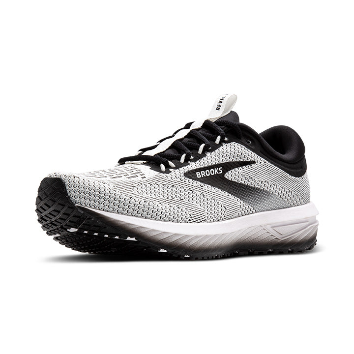 Women's Sample Revel 7::White/Black