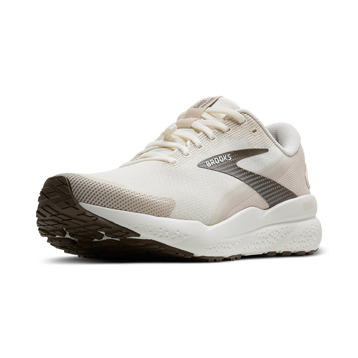 Women's Sample Ghost 16 Weatherized::Almond Peach/Coconut/Falcon