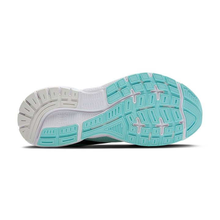 Women's Sample Trace 4::Bright White/Limpet/Oyster