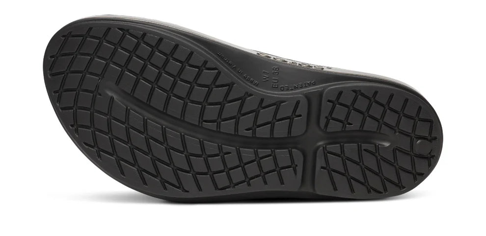 OOmega OOlala Luxe Thong::Titanium Mirror