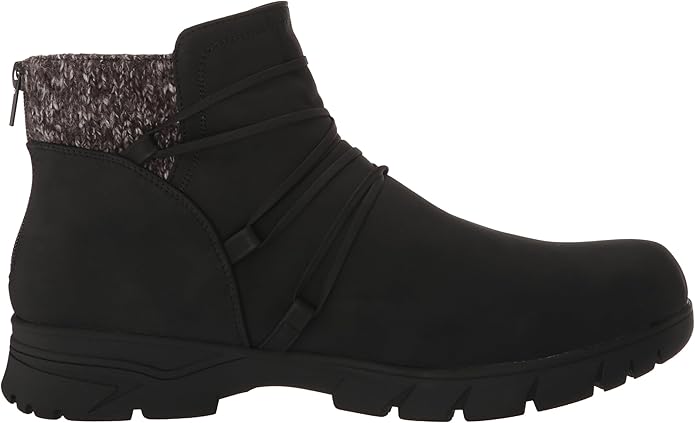 Stefani::Black Knit