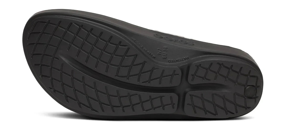 OOlala Limited::Leopard 26