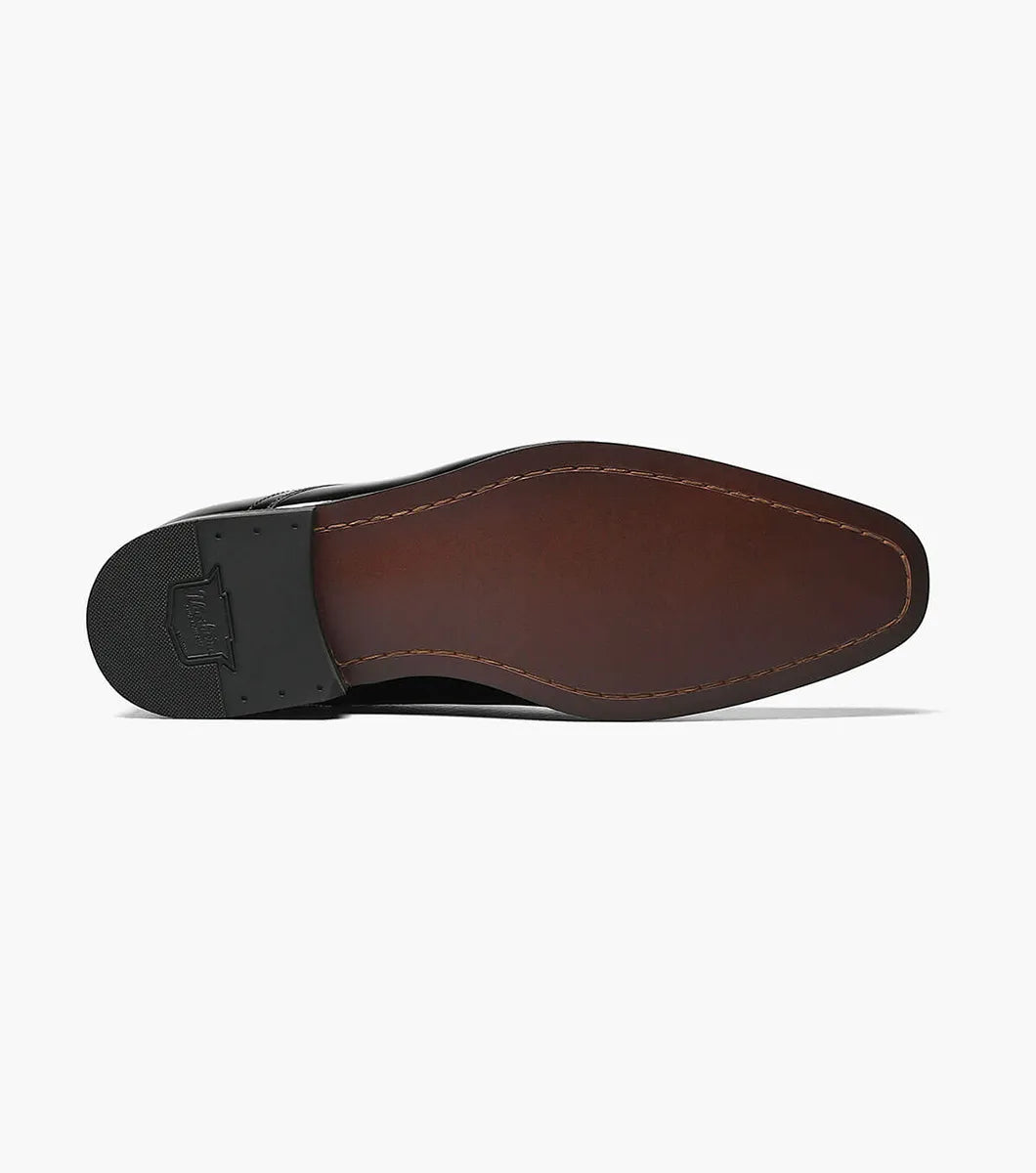 Tux Plain Toe Oxford::Black Patent