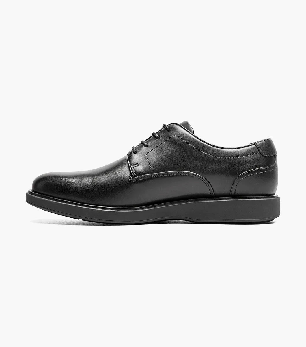Avenue Plain Toe Oxford::Black