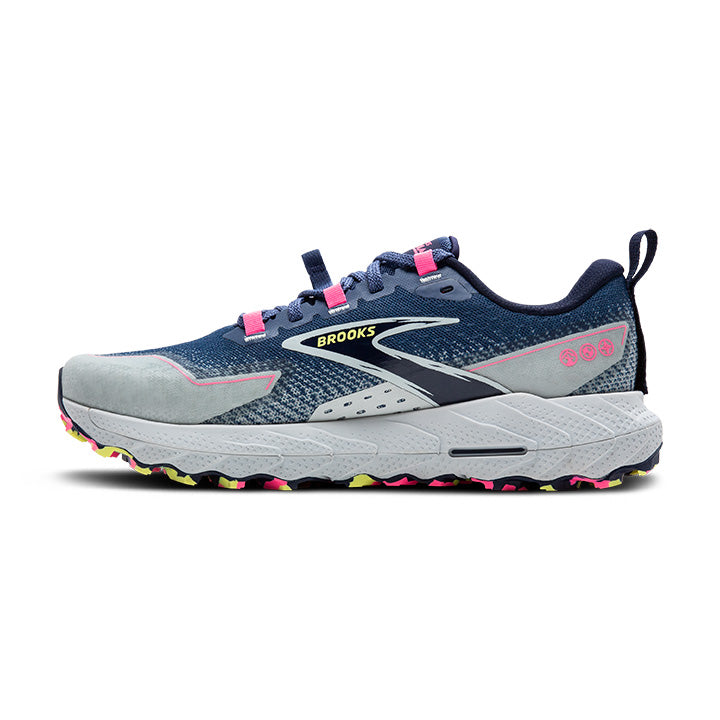 Women's Sample Cascadia 18::Oceana/Pearl Blue/Pink