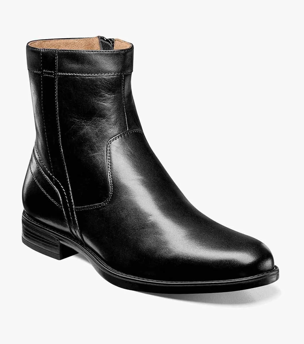 Midtown Plain Toe Zipper Boot::Black