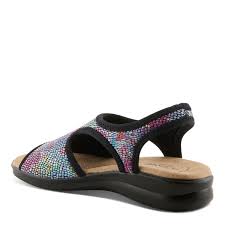 Nyaman Art::Black Multi